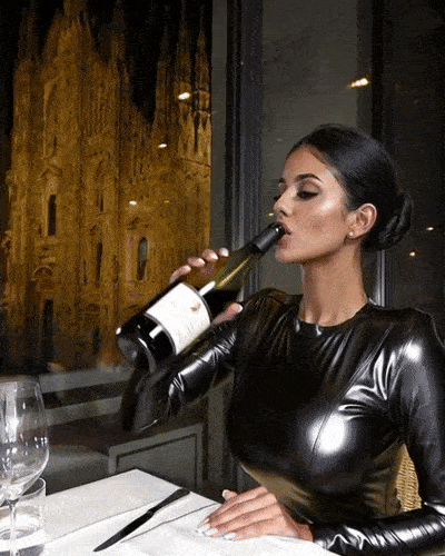 Elle mazari in milan